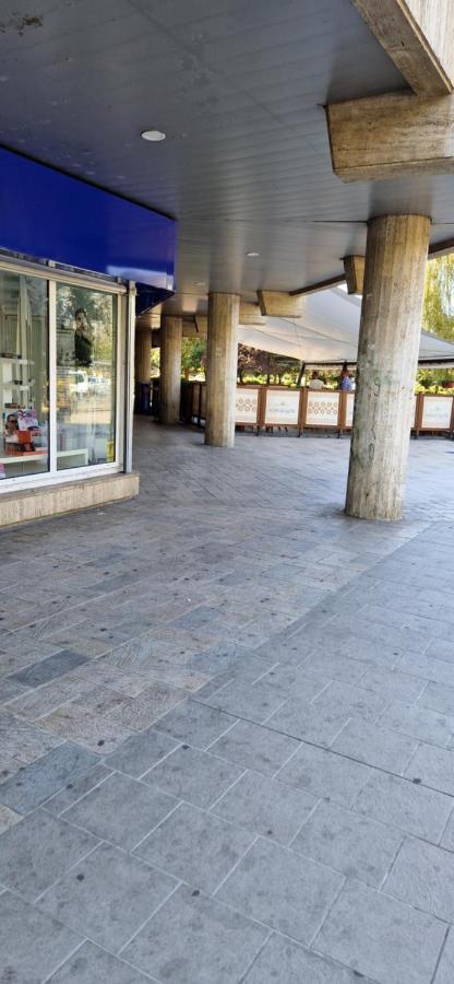 Nikolasstudiocenter Πλοέστι Εξωτερικό φωτογραφία